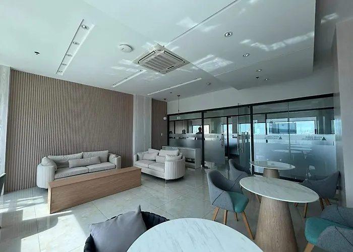 Arc Towers Apartment *